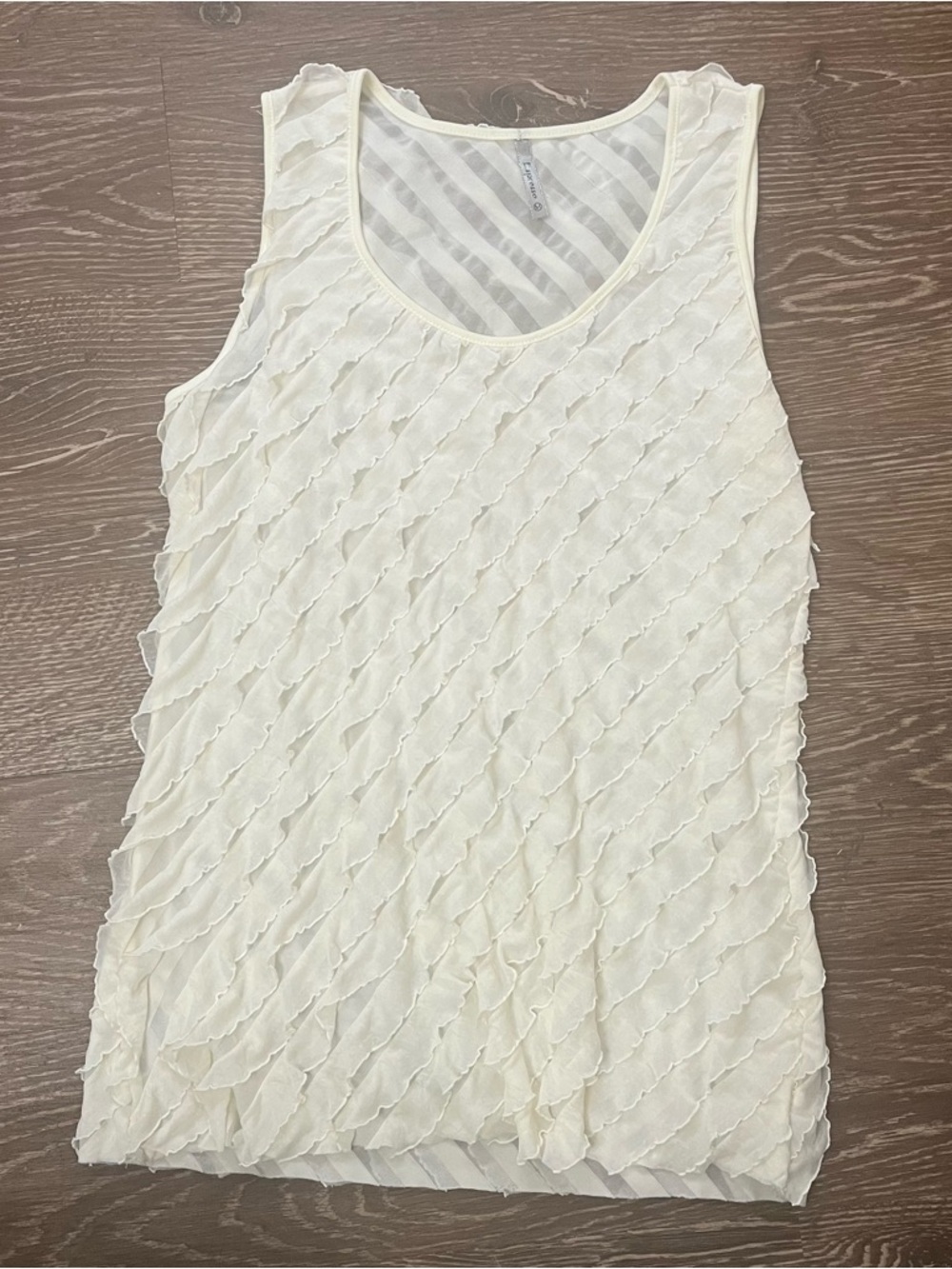 Espresso Womens Size M Ruffle Shimmer Flirty Sleeveless Tank Top White